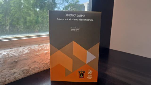 Alberto Arellano nos presenta