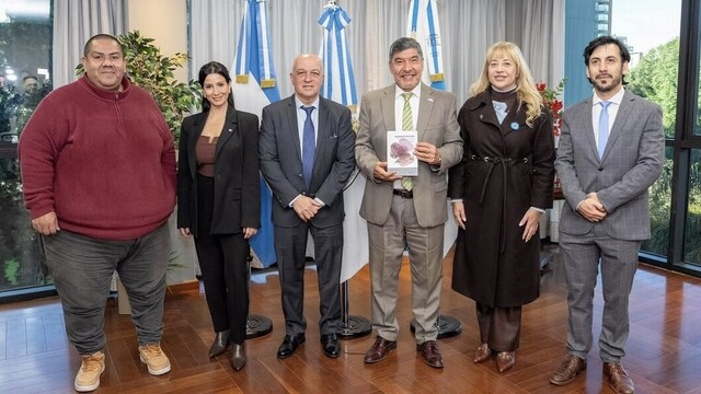 Argentina Metropolitana: presentación en las Legislaturas de Tucumán y Mendoza